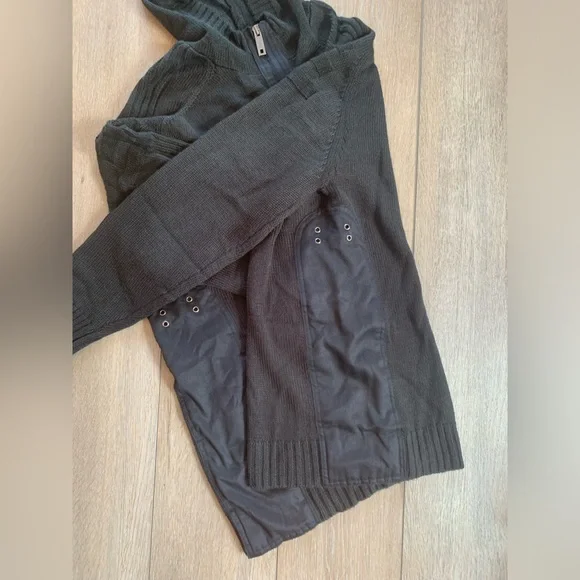 EUC GR 33 quarter zip pullover hooded sweater - Picture 3 of 14